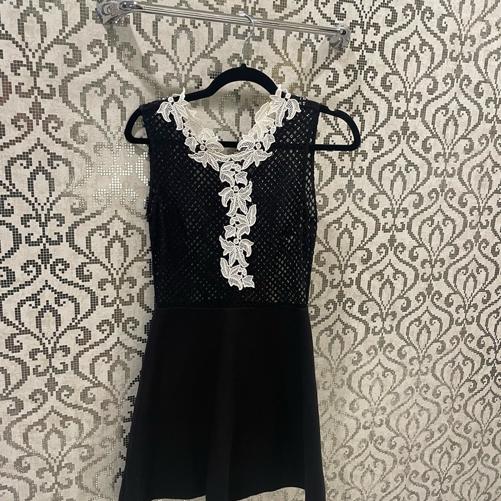 Sandro Lace Détail Black Dress